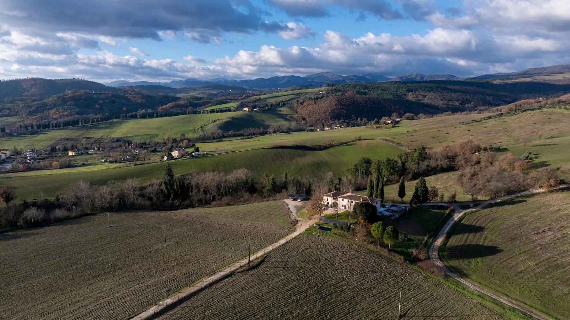 Podere La Casella Galliano Bed & Breakfast